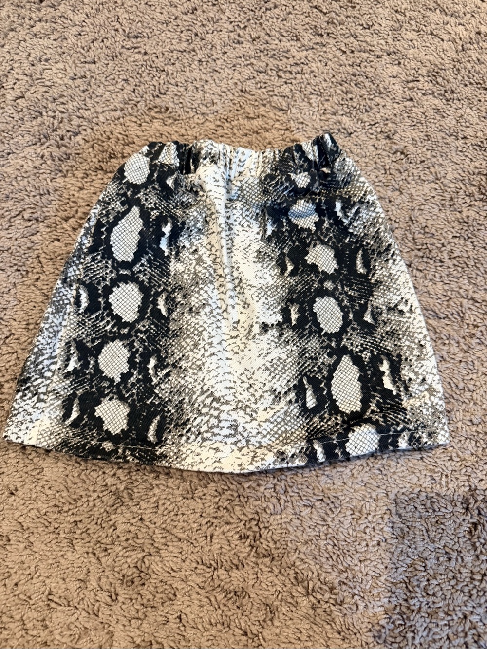 Girls' Snake-Print A-Line Skirt - Black & White